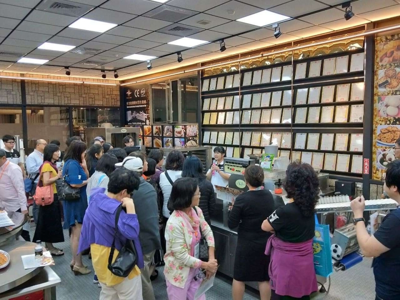 Overseas Chinese Dim Sum Visit