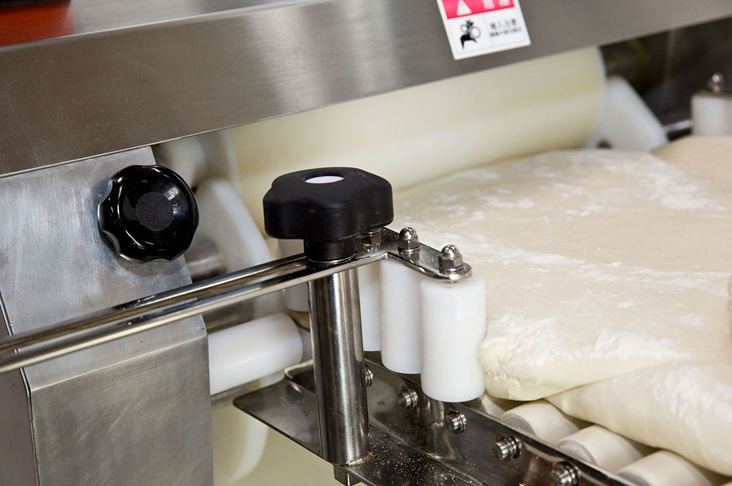 YJ-1510 DOUGH FORMING MACHINE YJ-1510 DOUGH FORMING MACHINE