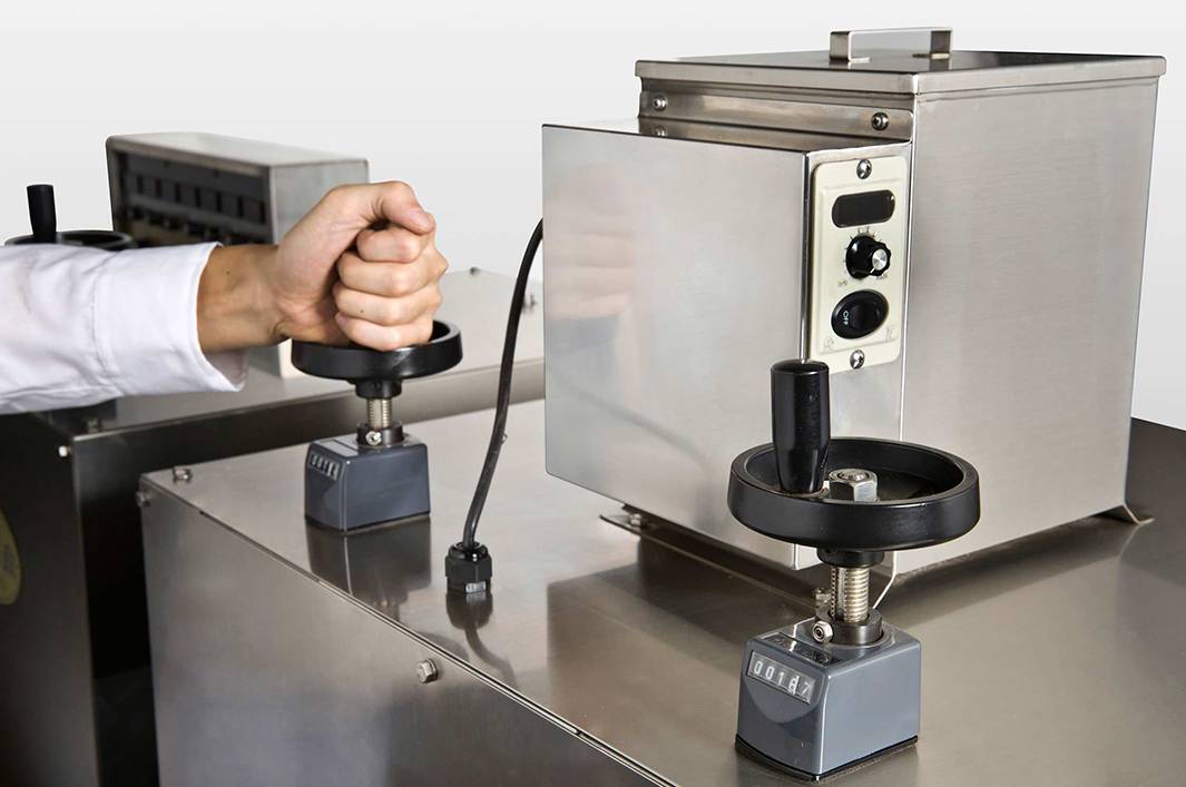 YJ-1910 こね粉処理機 YJ-1910 こね粉処理機