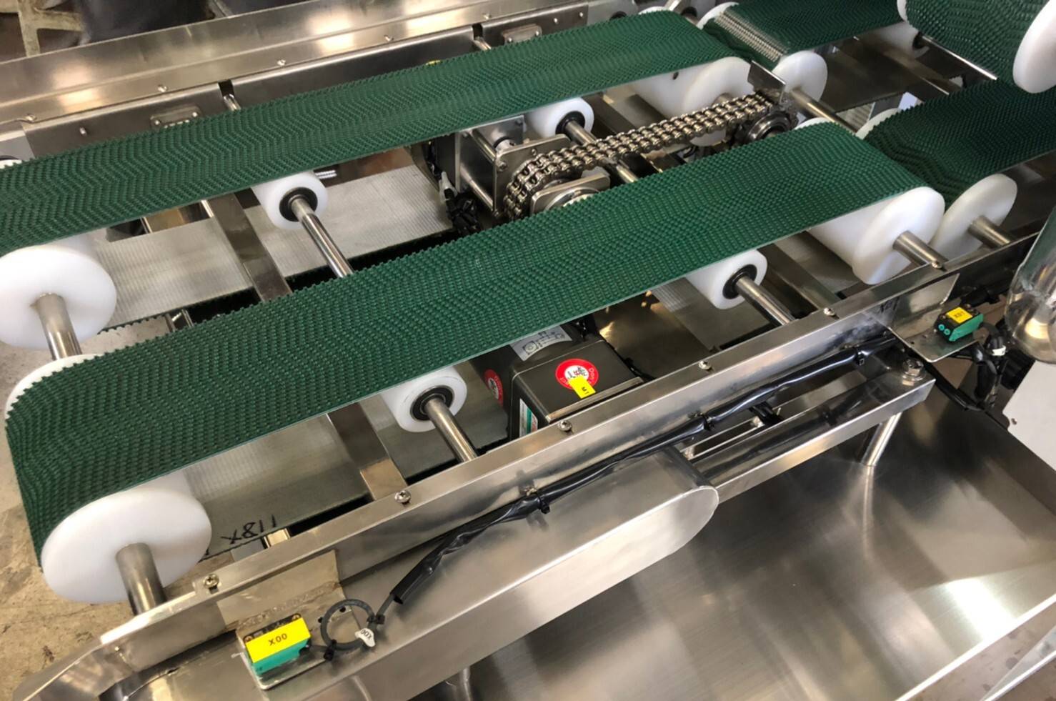 YJ-868 自動插盤機 YJ-868 自動插盤機