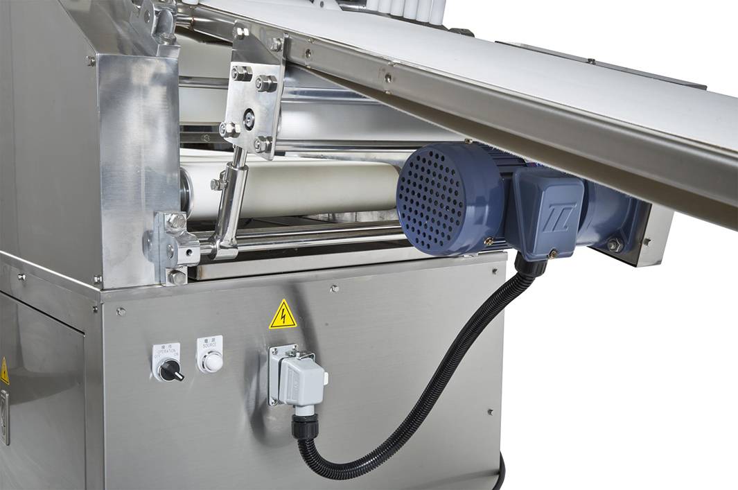 YJ-220 麵帶分割整型機 YJ-220 麵帶分割整型機