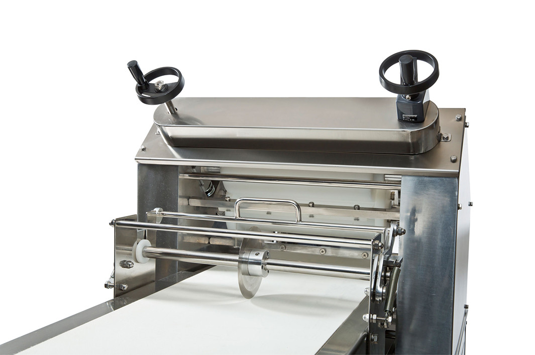 YJ-220 麵帶分割整型機 YJ-220 麵帶分割整型機