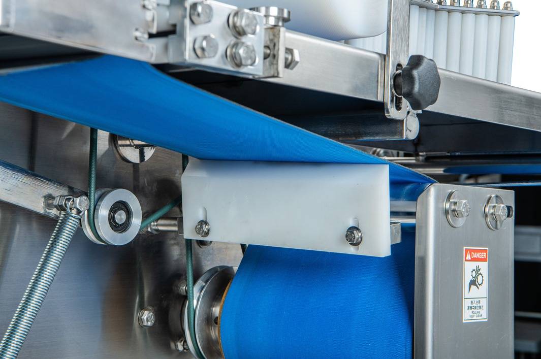 YJ-SC520 麵糰桿壓機 YJ-SC520 麵糰桿壓機