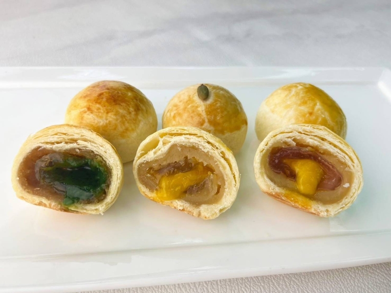 Liuli Tang Heart Pastry